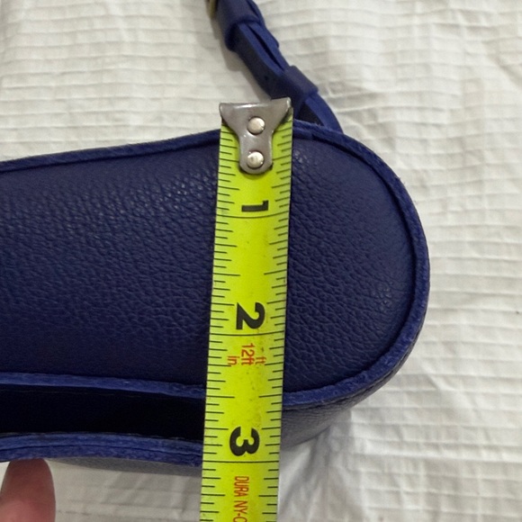 Portland Leather Cobalt Mini Metro Crossbody Bag - Picture 5 of 11